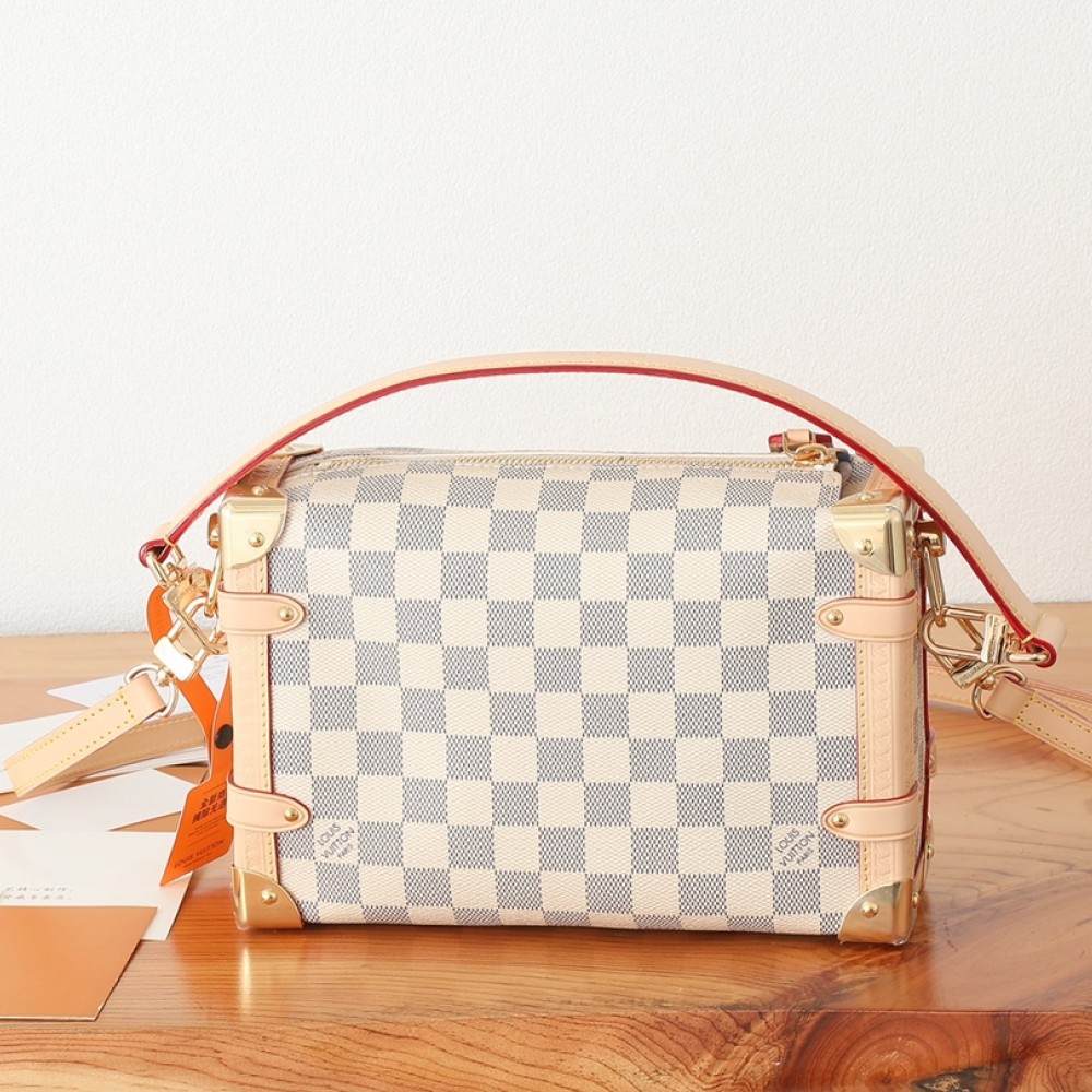 Louis Vuitton PETITE MALLE MALLETAGE classic gray and white contrast textured leather shoulder strap handbag Louis Vuitton PETITE MALLE MALLETAGE classic gray and white contrast textured leather shoulder strap handbag