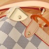 Louis Vuitton PETITE MALLE MALLETAGE classic gray and white contrast textured leather shoulder strap handbag Louis Vuitton PETITE MALLE MALLETAGE classic gray and white contrast textured leather shoulder strap handbag