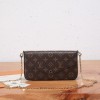 Louis Vuitton CAPUCINES classic canvas textured leather hardware chain handbag Louis Vuitton CAPUCINES classic canvas textured leather hardware chain handbag