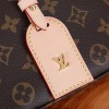 Louis Vuitton DISCOVERY Small Belt Bag in Textured Canvas and Leather Louis Vuitton DISCOVERY Small Belt Bag in Textured Canvas and Leather