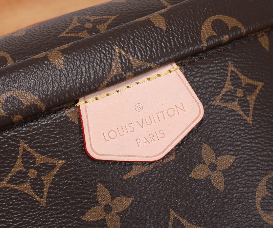 Louis Vuitton Mini Bumbag Monogram Canvas Classic Crossbody Waist Bag Louis Vuitton Mini Bumbag Monogram Canvas Classic Crossbody Waist Bag