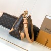 Louis Vuitton ONTHEGO classic small canvas pattern hardware chain shoulder strap handbag Louis Vuitton ONTHEGO classic small canvas pattern hardware chain shoulder strap handbag