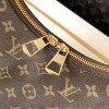 Louis Vuitton ONTHEGO classic small canvas pattern hardware chain shoulder strap handbag Louis Vuitton ONTHEGO classic small canvas pattern hardware chain shoulder strap handbag