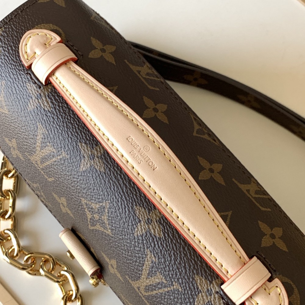 Louis Vuitton Petite Malle canvas pattern hardware chain shoulder strap handbag Louis Vuitton Petite Malle canvas pattern hardware chain shoulder strap handbag