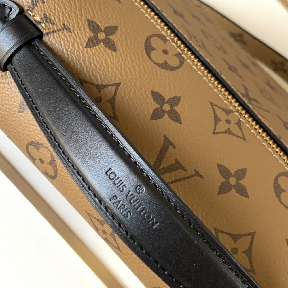 Louis Vuitton Petite Malle Medium Black and Brown Contrast Canvas Pattern Hardware Chain Shoulder Strap Handbag Louis Vuitton Petite Malle Medium Black and Brown Contrast Canvas Pattern Hardware Chain Shoulder Strap Handbag