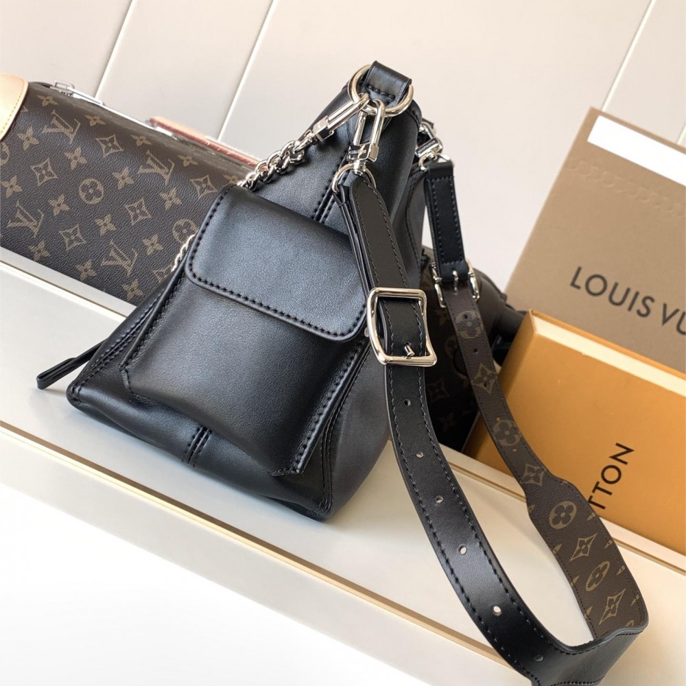 Louis Vuitton Pochette Métis Medium Black Leather Hardware Chain Shoulder Strap Handbag Louis Vuitton Pochette Métis Medium Black Leather Hardware Chain Shoulder Strap Handbag