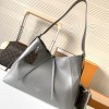 Louis Vuitton POCHETTE MÉTIS Large Leather and Silver Textured Chain Shoulder Strap Louis Vuitton POCHETTE MÉTIS Large Leather and Silver Textured Chain Shoulder Strap
