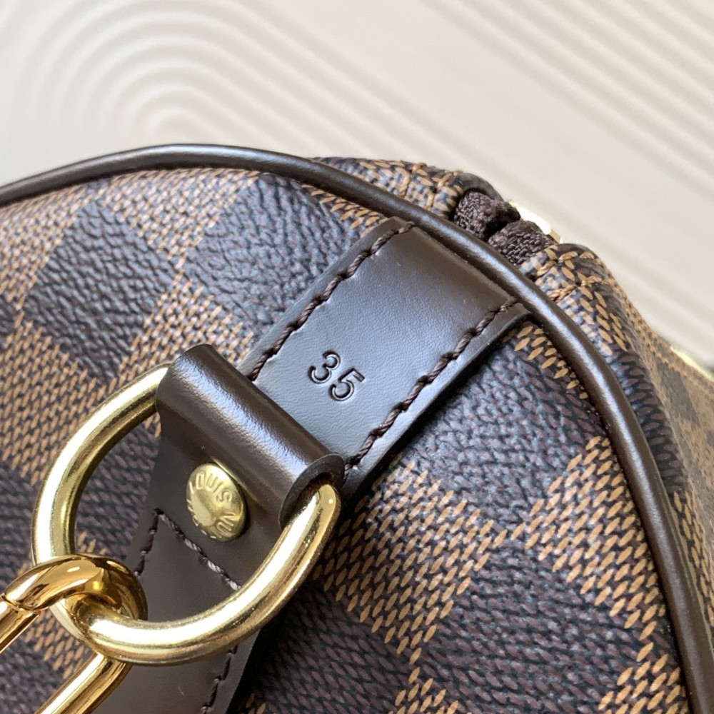 Louis Vuitton Speedy 30 Large Classic Black and White Square Bag Louis Vuitton Speedy 30 Large Classic Black and White Square Bag