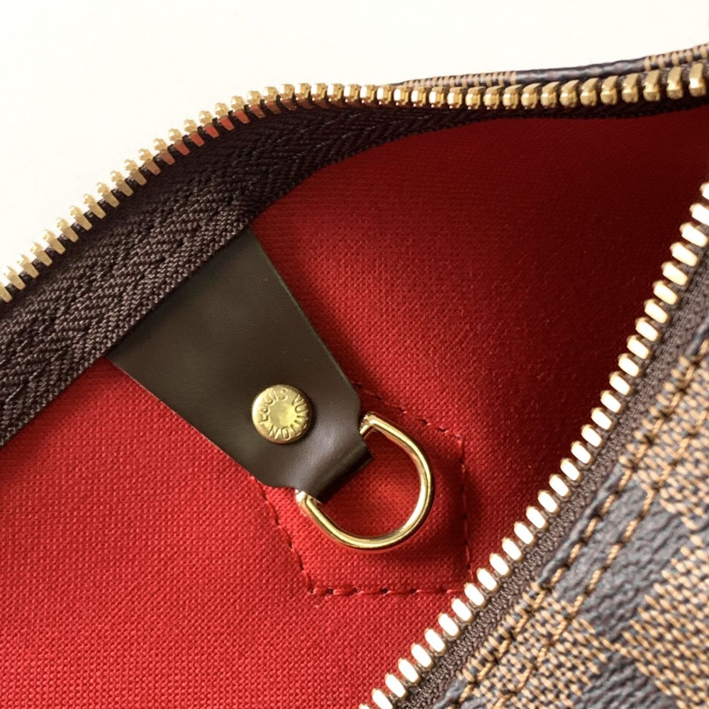 Louis Vuitton Speedy 30 Large Classic Black and White Square Bag Louis Vuitton Speedy 30 Large Classic Black and White Square Bag