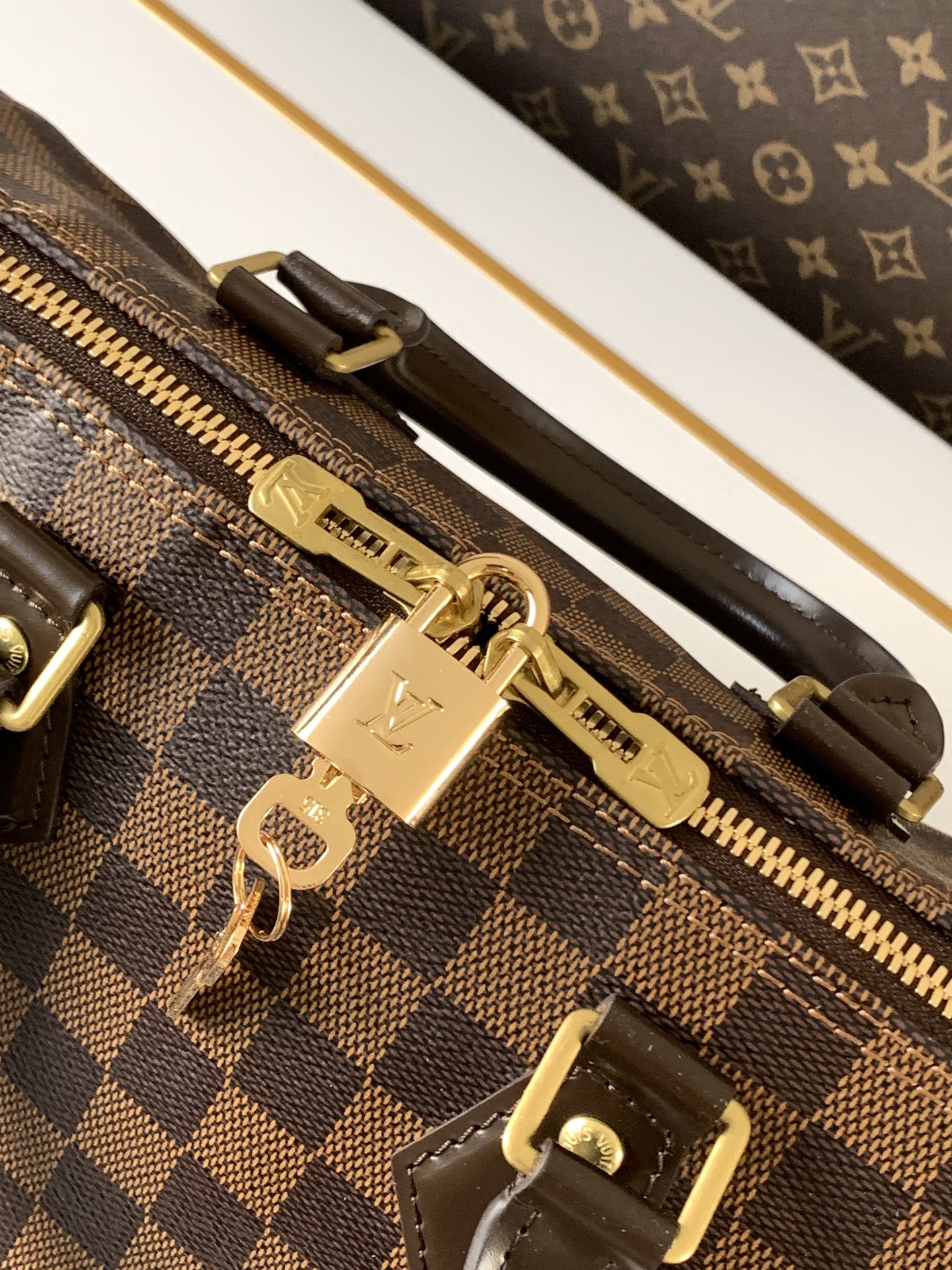 Louis Vuitton Speedy 30 Small Classic Black and White Square Bag Louis Vuitton Speedy 30 Small Classic Black and White Square Bag