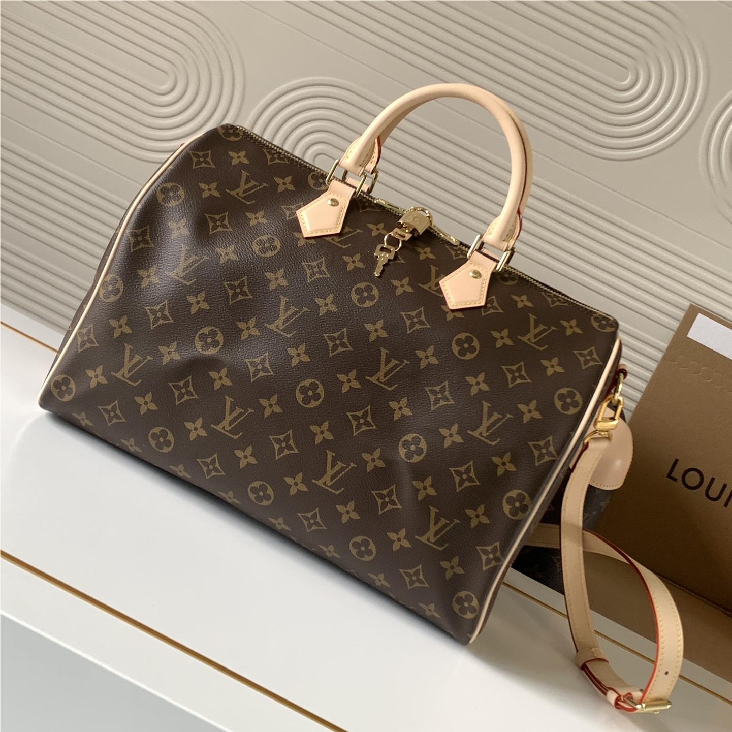 Louis Vuitton Speedy 30 Large Bag in Textured Canvas