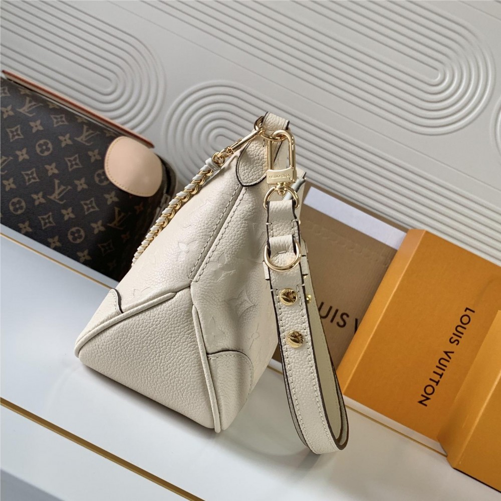 Louis Vuitton ONTHEGO Medium Classic White Canvas Textured Half Moon Bag Louis Vuitton ONTHEGO Medium Classic White Canvas Textured Half Moon Bag