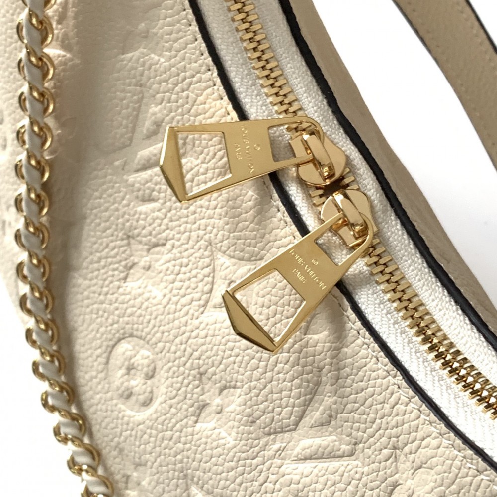 Louis Vuitton ONTHEGO Medium Classic White Canvas Textured Half Moon Bag Louis Vuitton ONTHEGO Medium Classic White Canvas Textured Half Moon Bag