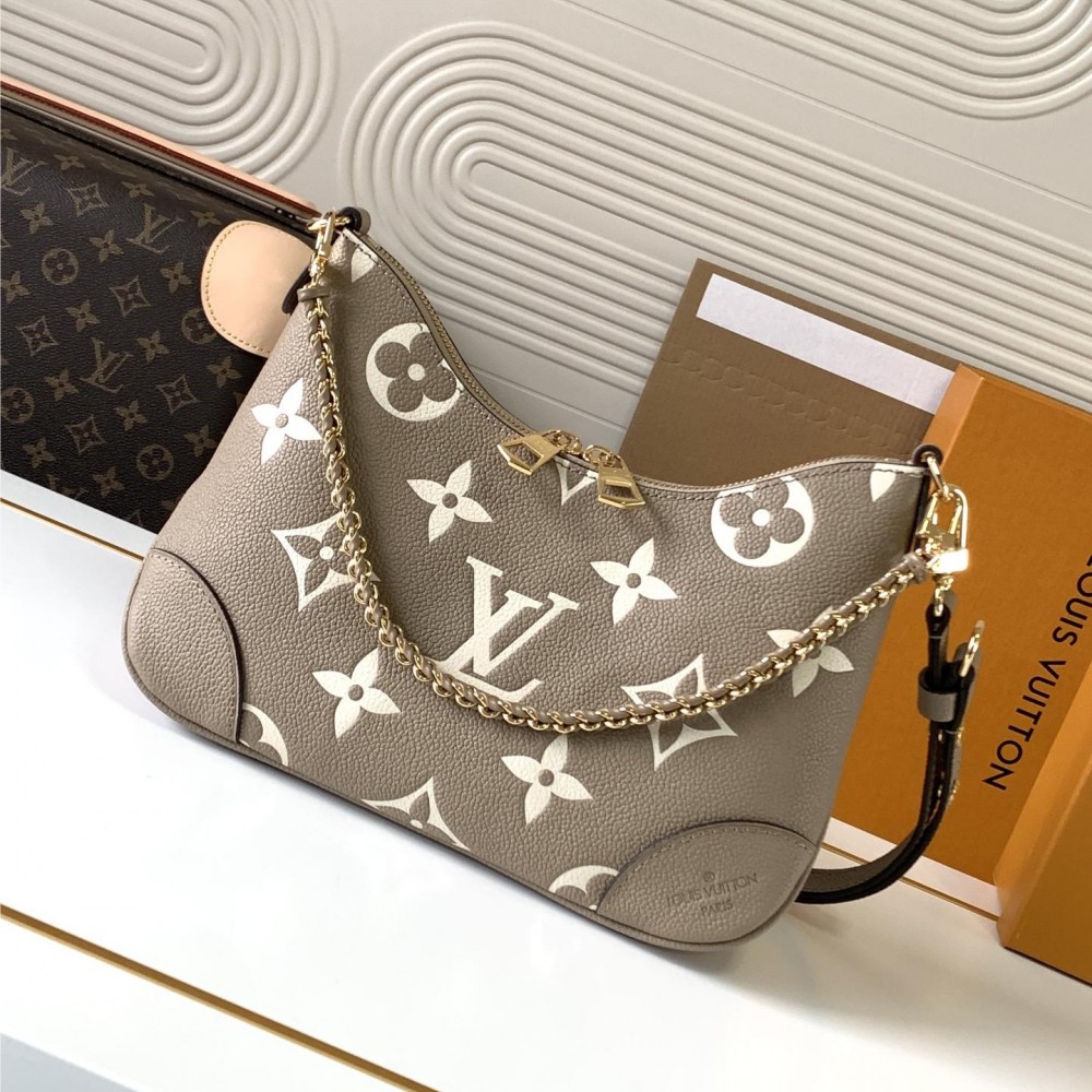 Louis Vuitton ONTHEGO series medium classic floral canvas textured half moon bag Louis Vuitton ONTHEGO series medium classic floral canvas textured half moon bag