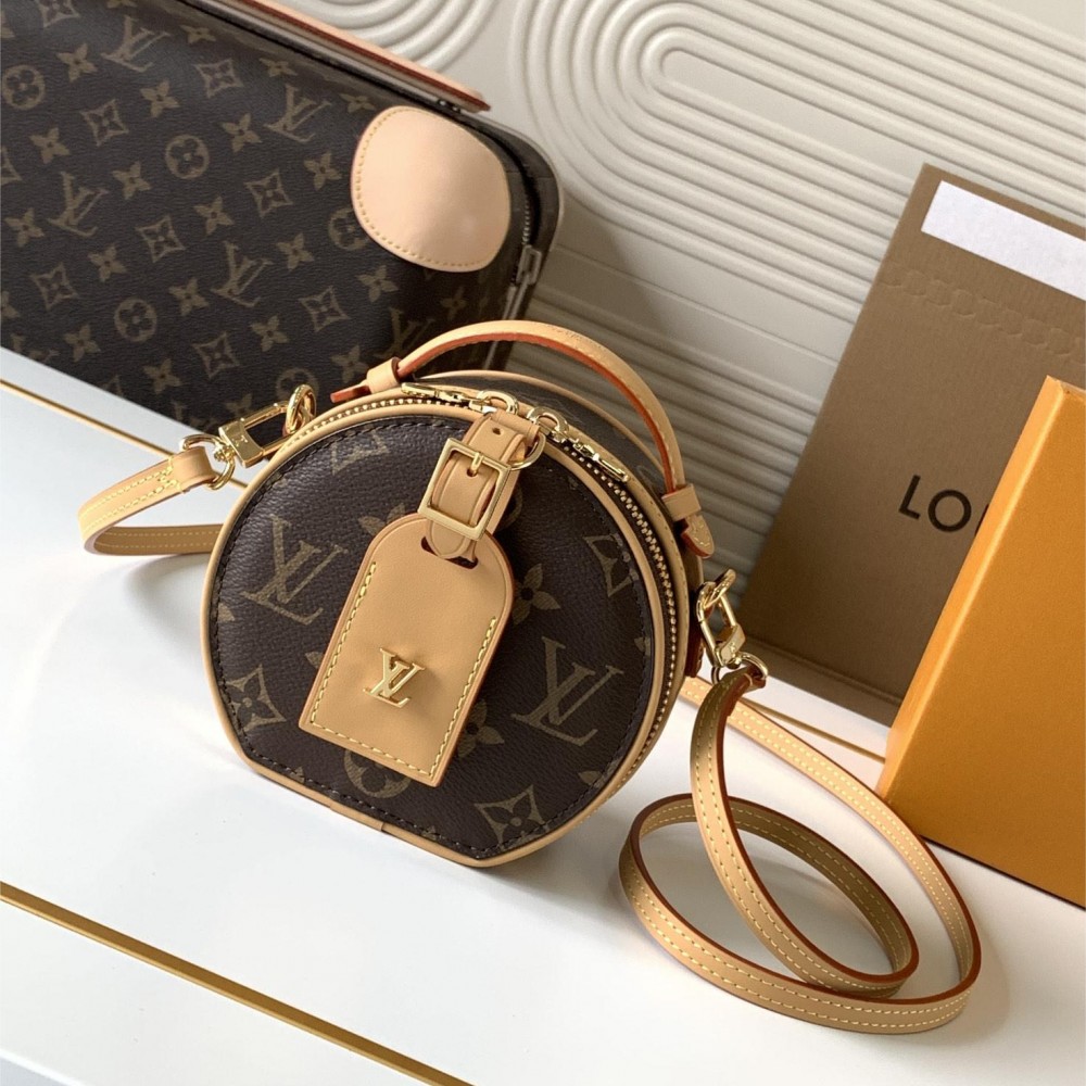 Louis Vuitton Classic Canvas Textured Round Shoulder Bag Louis Vuitton Classic Canvas Textured Round Shoulder Bag