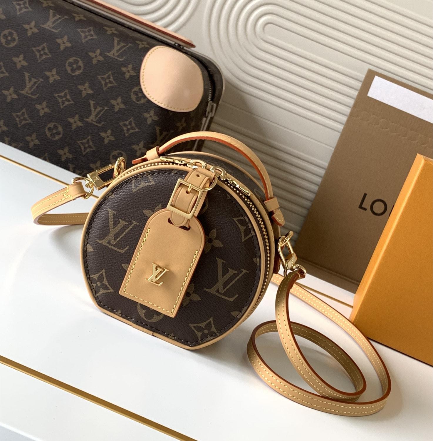 Louis Vuitton Classic Canvas Textured Round Shoulder Bag Louis Vuitton Classic Canvas Textured Round Shoulder Bag