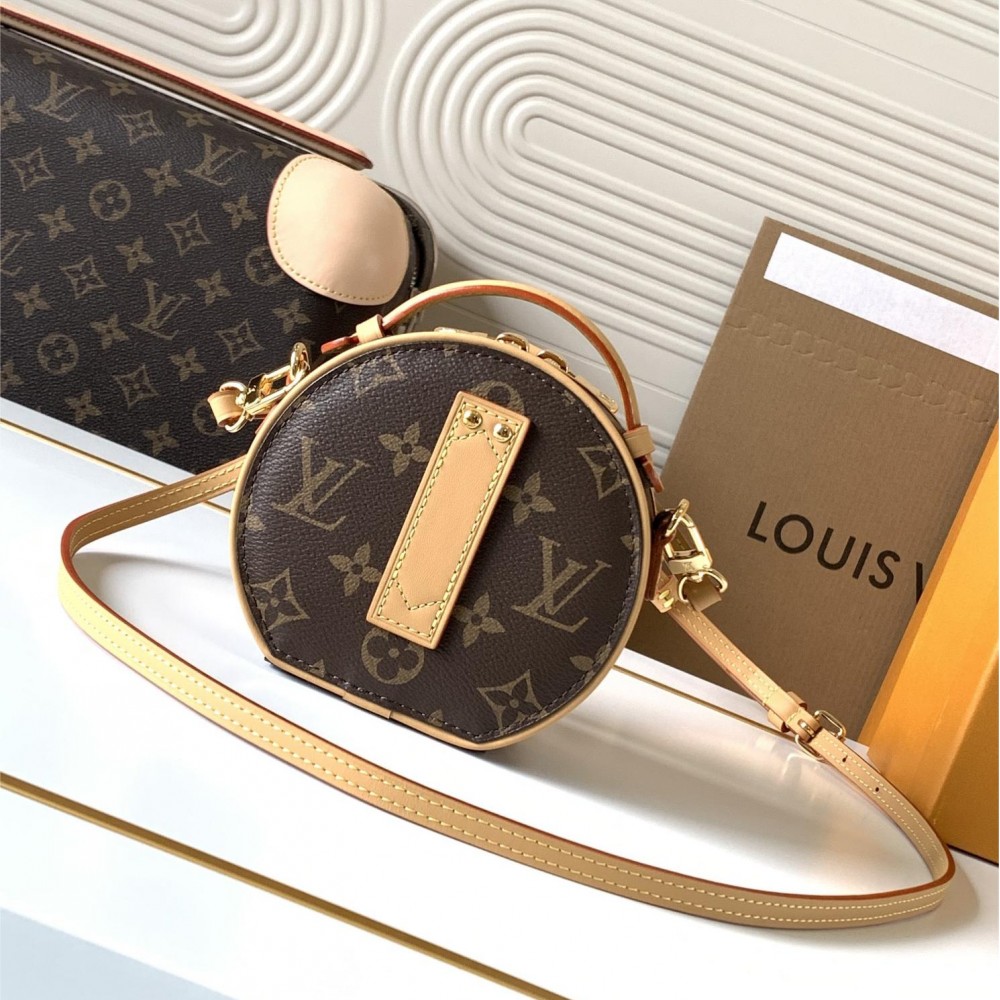 Louis Vuitton Classic Canvas Textured Round Shoulder Bag Louis Vuitton Classic Canvas Textured Round Shoulder Bag