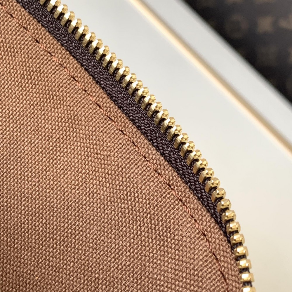 Louis Vuitton SPEEDY Original Canvas Textured Tote Louis Vuitton SPEEDY Original Canvas Textured Tote