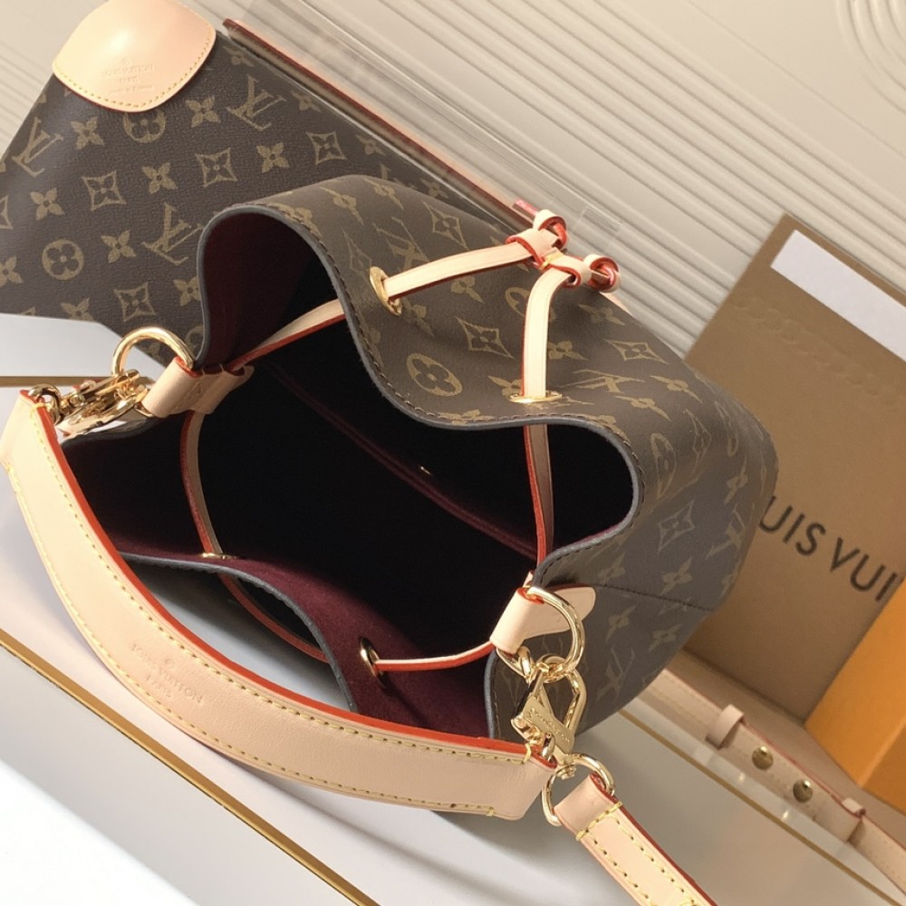 Louis Vuitton Noé Classic Original Canvas Textured Tote Louis Vuitton Noé Classic Original Canvas Textured Tote