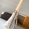 Louis Vuitton ONTHEGO series floral canvas textured handbag Louis Vuitton ONTHEGO series floral canvas textured handbag