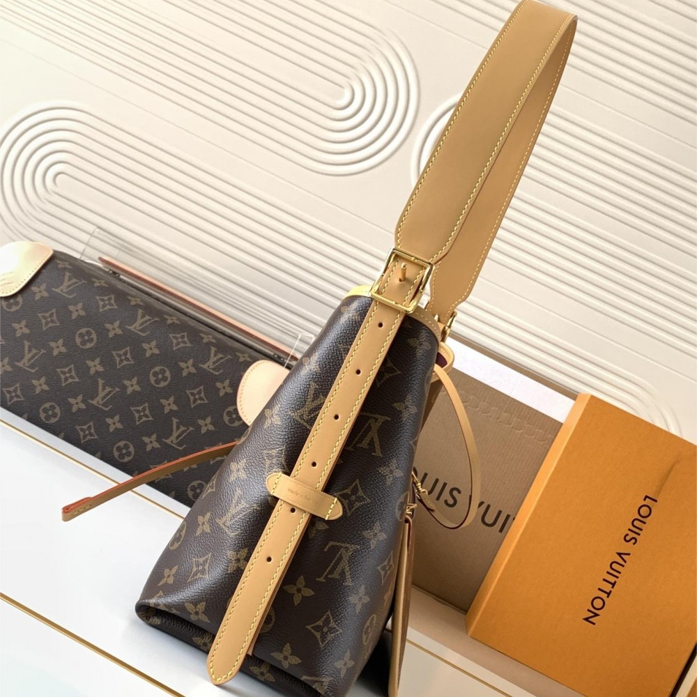 Louis Vuitton OnTheGo Classic Canvas Textured Bag Louis Vuitton OnTheGo Classic Canvas Textured Bag