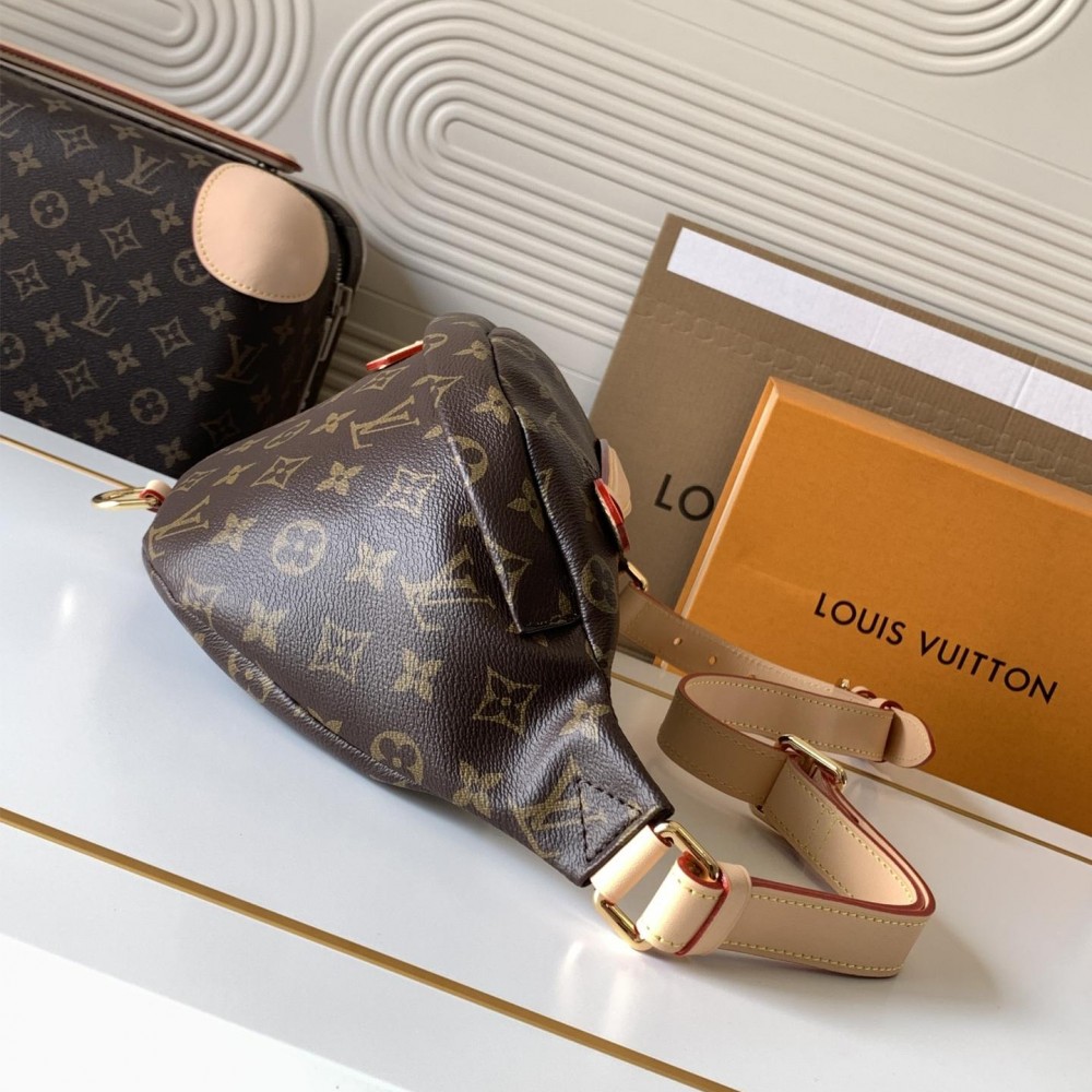 Louis Vuitton DISCOVERY Small Fanny Pack Louis Vuitton DISCOVERY Small Fanny Pack