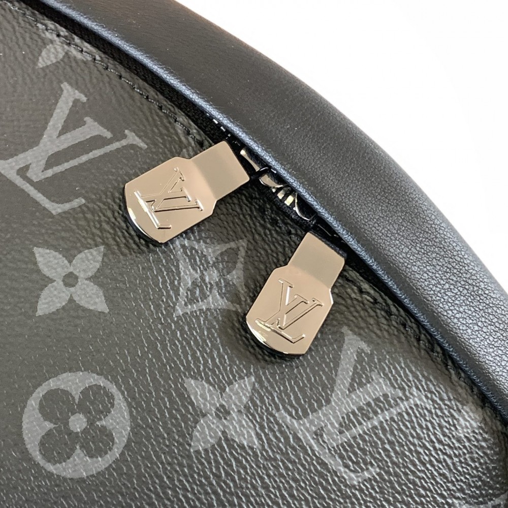 Louis Vuitton MINI BUMBAG classic black canvas textured handbag Louis Vuitton MINI BUMBAG classic black canvas textured handbag