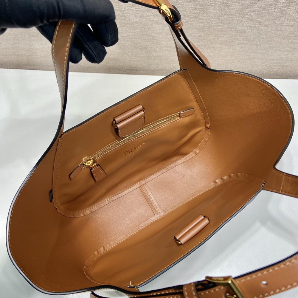 Prada Arqué naplak patent leather shoulder bag Prada Arqué naplak patent leather shoulder bag