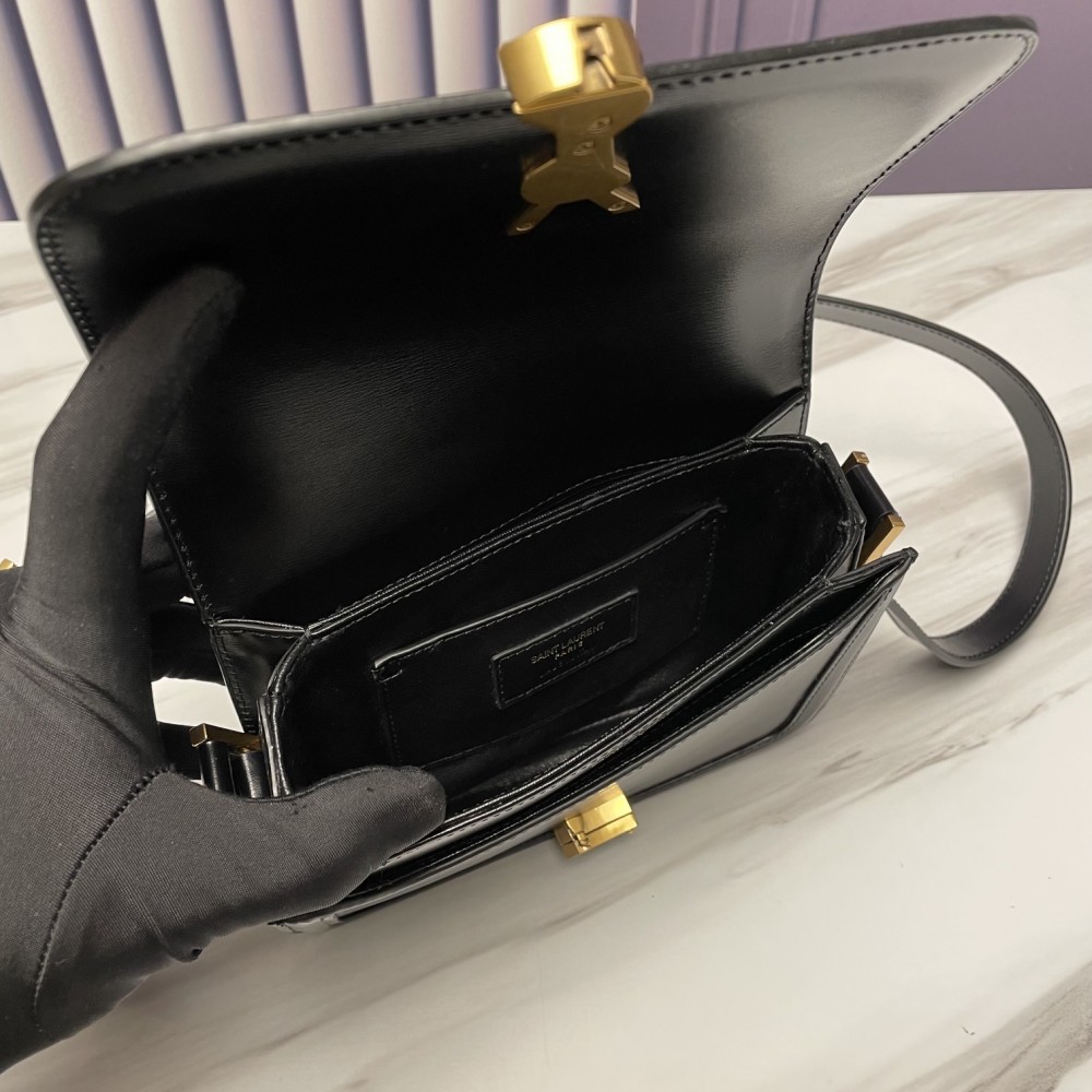 Saint Laurent Burgundy Jade Starry Black Manhattan SUNSET Flap Shoulder Bag Saint Laurent Burgundy Jade Starry Black Manhattan SUNSET Flap Shoulder Bag