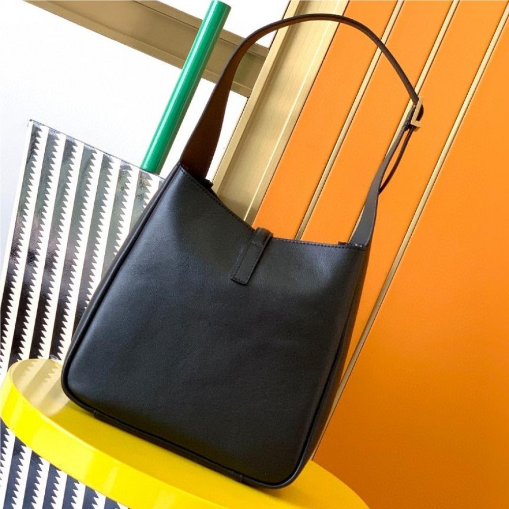 Saint Laurent textured black classic logo hardware leather chain handbag Saint Laurent textured black classic logo hardware leather chain handbag