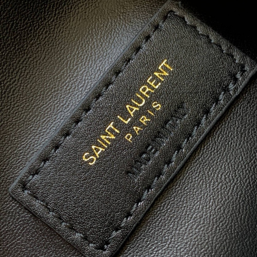 Saint Laurent pure white loulou diamond pattern metal logo chain bag Saint Laurent pure white loulou diamond pattern metal logo chain bag