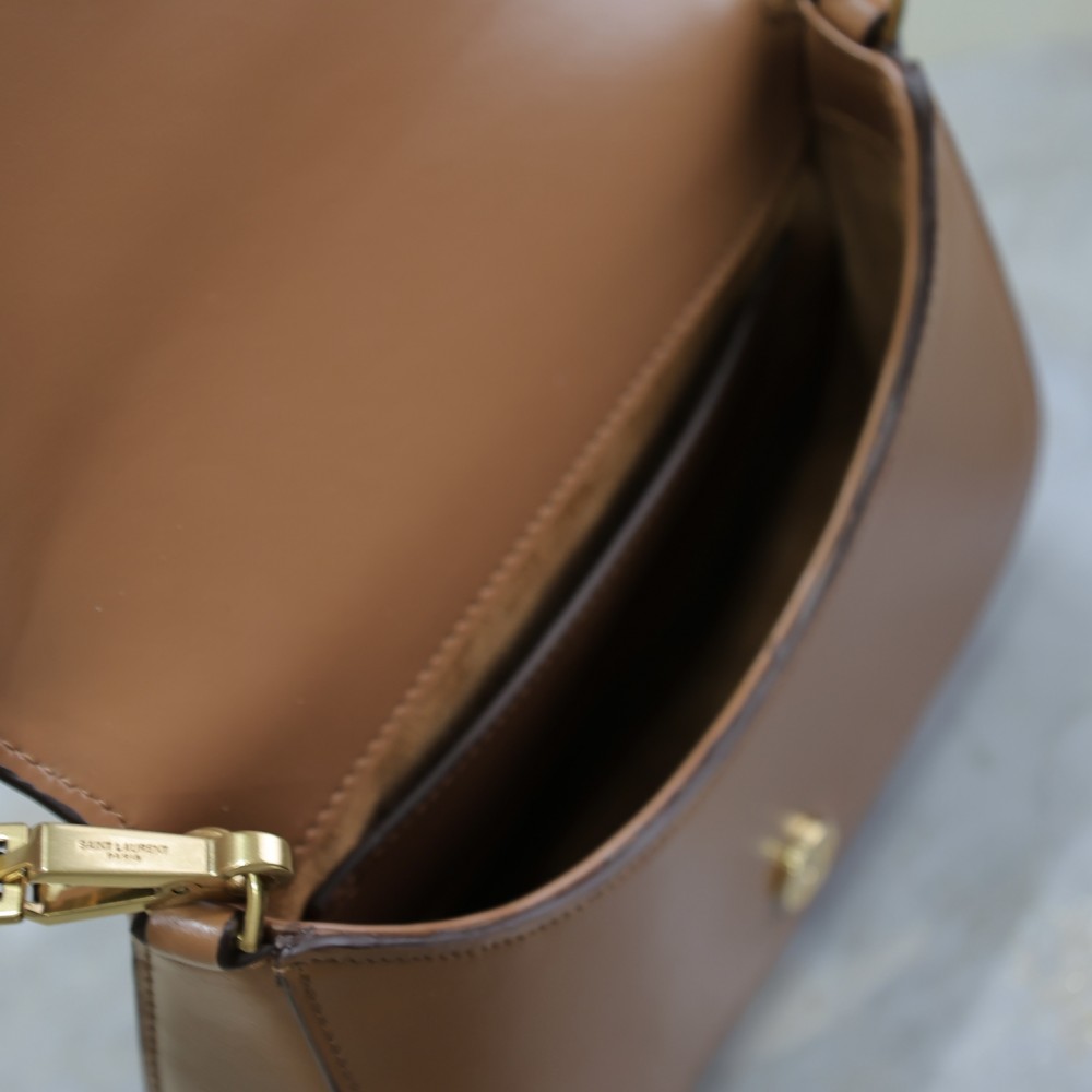 Saint Laurent classic brown exquisite hardware flap leather shoulder mini bag Saint Laurent classic brown exquisite hardware flap leather shoulder mini bag