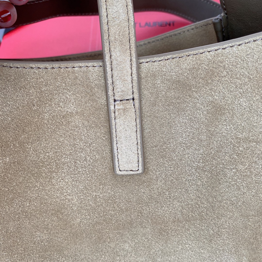 Saint Laurent Le 5À7 brown leather exquisite handbag