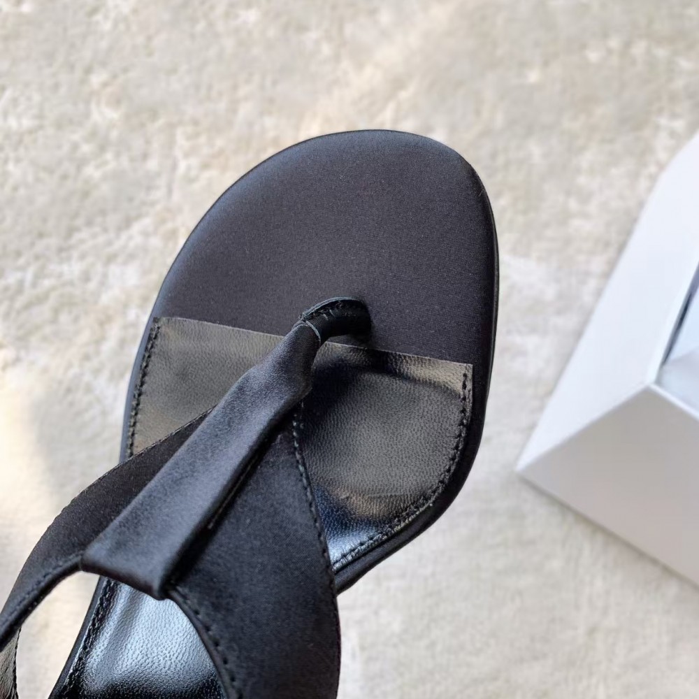 Saint Laurent black leather high heels