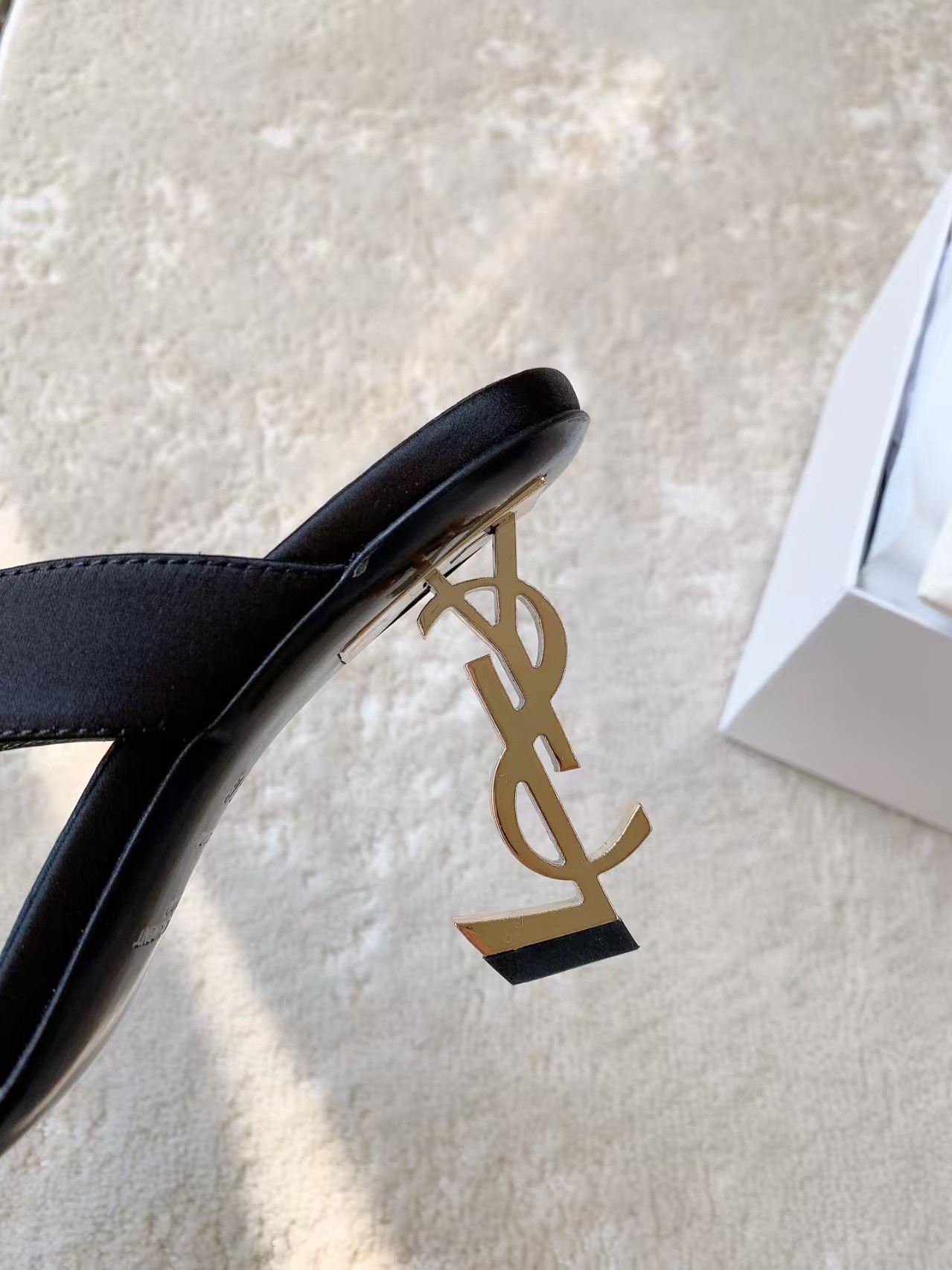 Saint Laurent black leather high heels