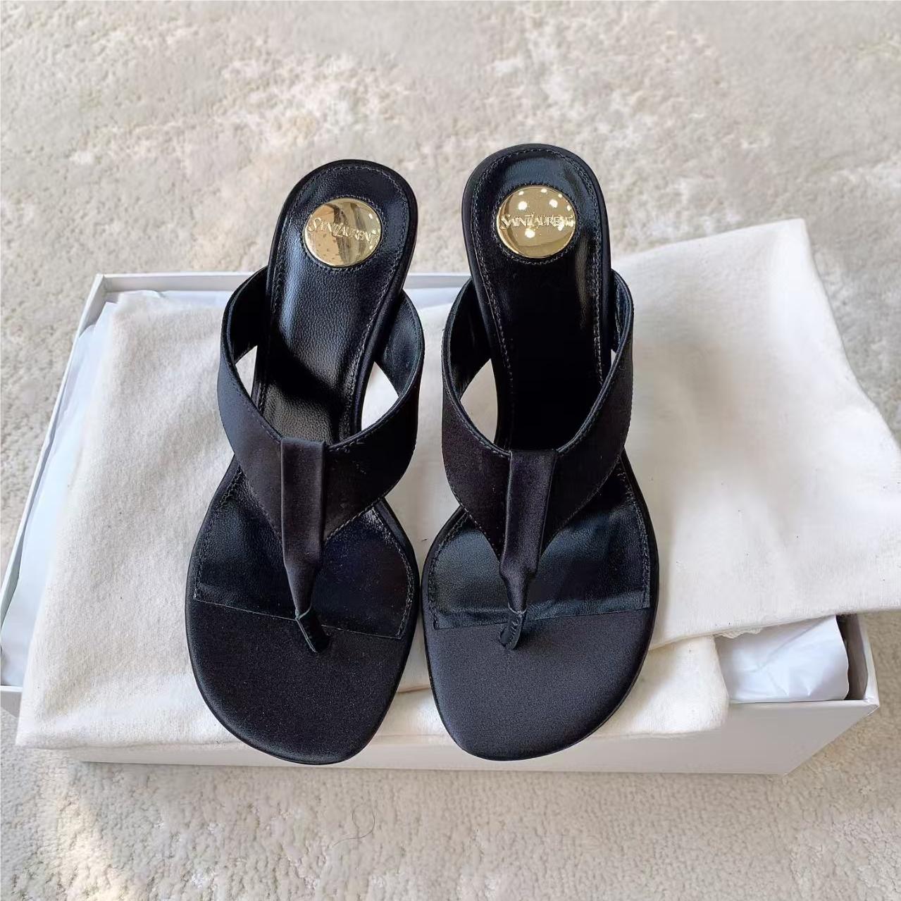 Saint Laurent black leather high heels
