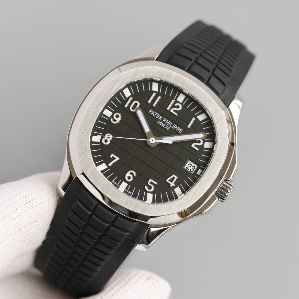 Patek Philippe Aquanaut Series 5167A-001