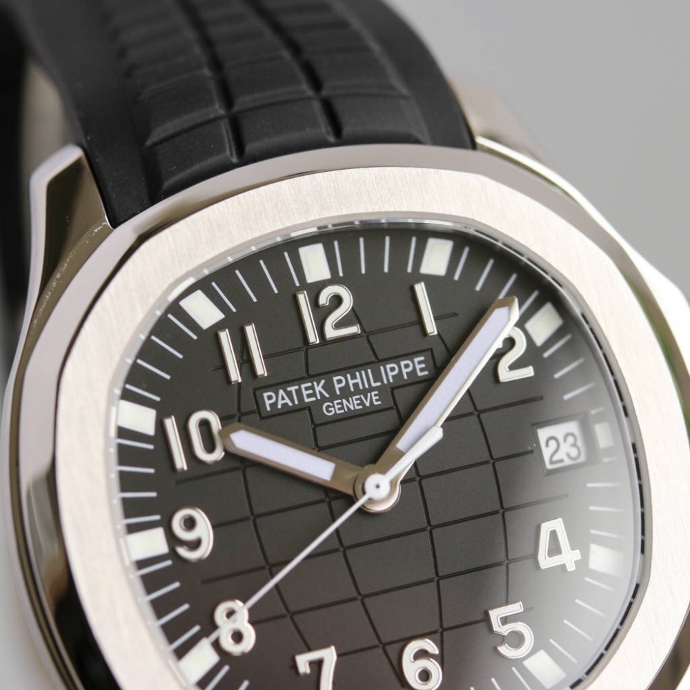 Patek Philippe Aquanaut Series 5167A-001