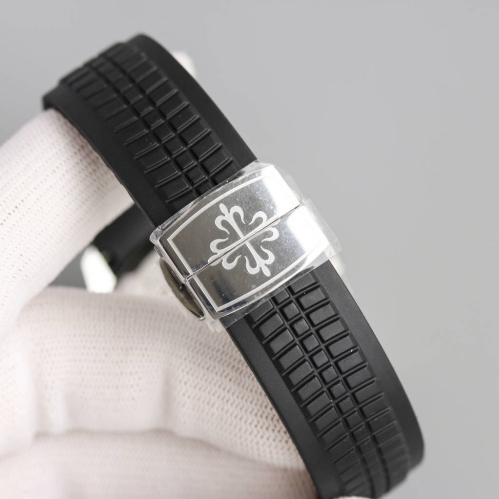 Patek Philippe Aquanaut Series 5167A-001