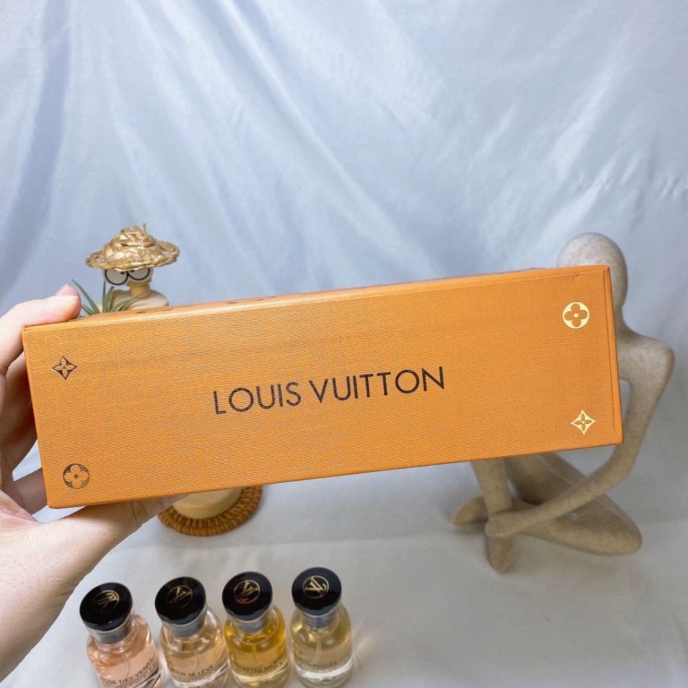 Louis Vuitton (LV) Les Extraits Perfume Collection